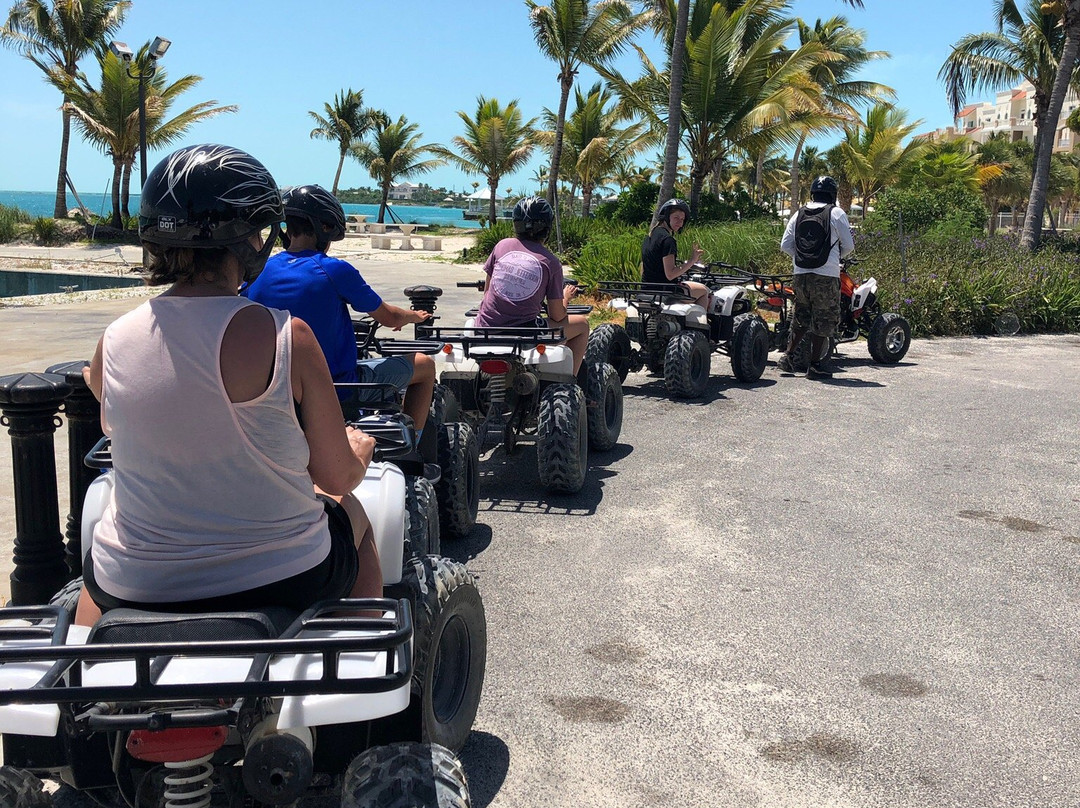 Fun Ride Tours TCI-The Bight Settlement必去景点