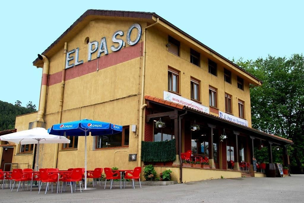 Hostal Restaurante El Paso主图