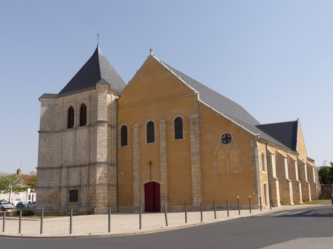 Abbaye Notre Dame de Deols-Deols必去景点