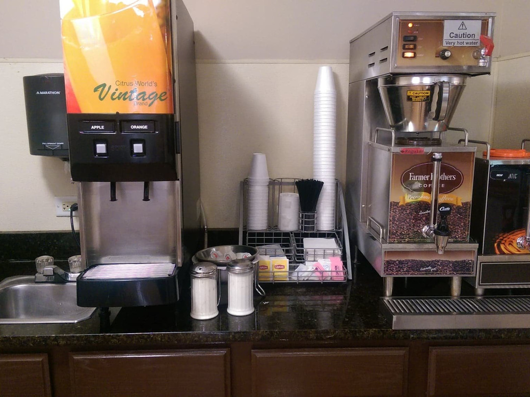 芝加哥奥黑尔机场速8酒店主图