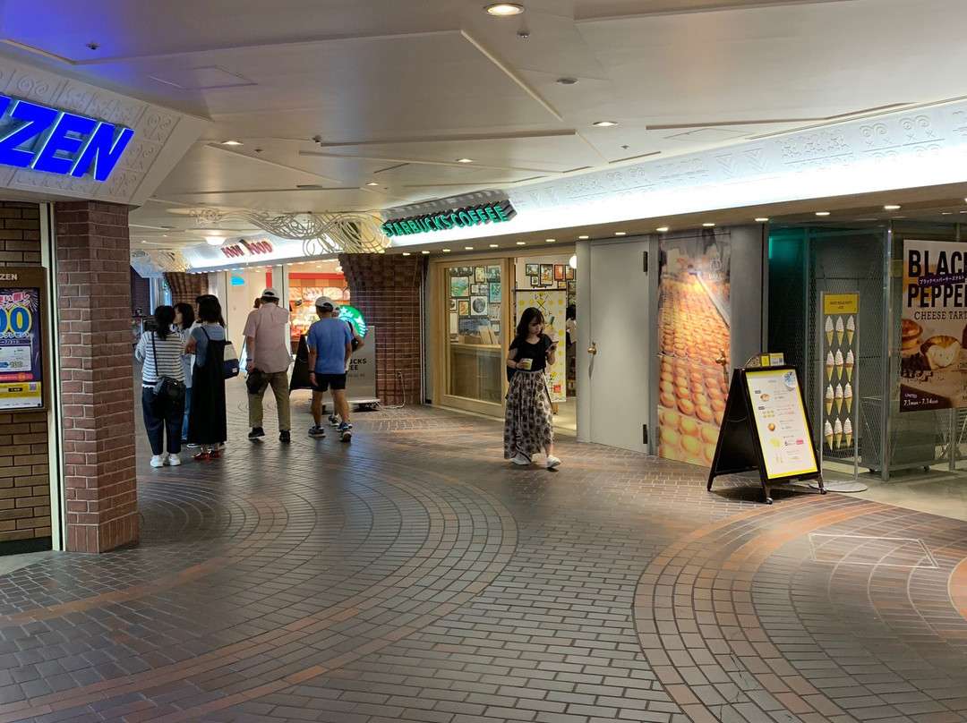 冲绳迪斯尼伊克斯皮儿莉购物中心景点图片