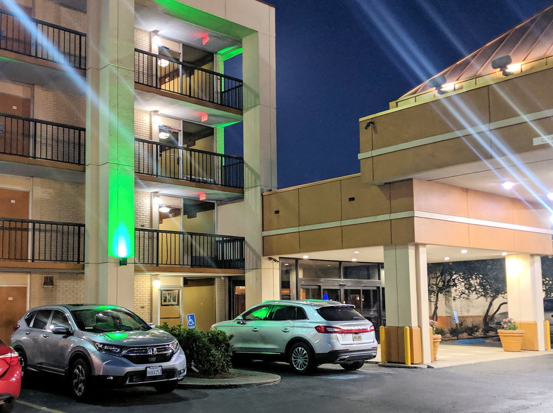 Quality Inn & Suites Baton Rouge West - Port Allen主图