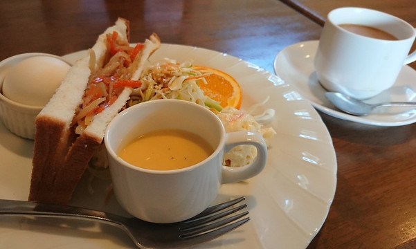 岩仓市餐馆和美食-Cafe Ponte