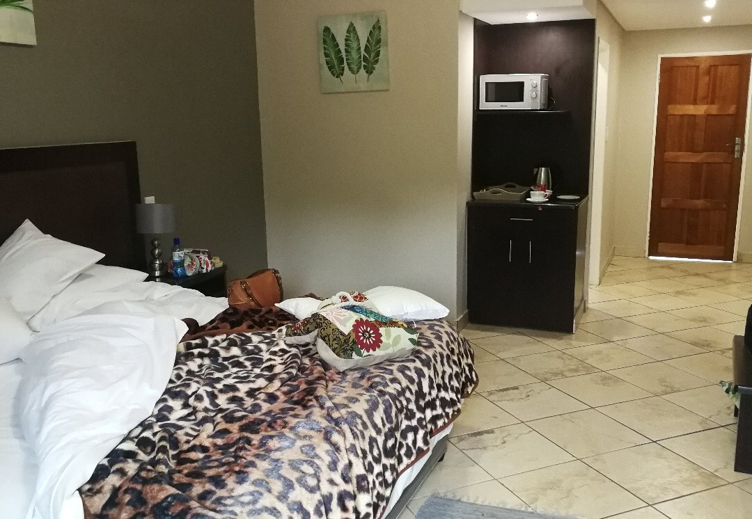 Manor Hills Guest Lodge主图