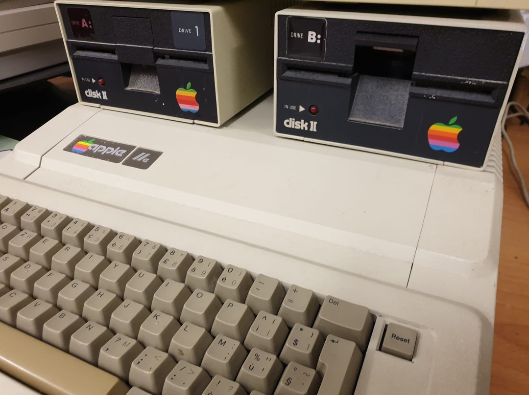 Museo Interattivo Di Archeologia Informatica-科森扎必去景点