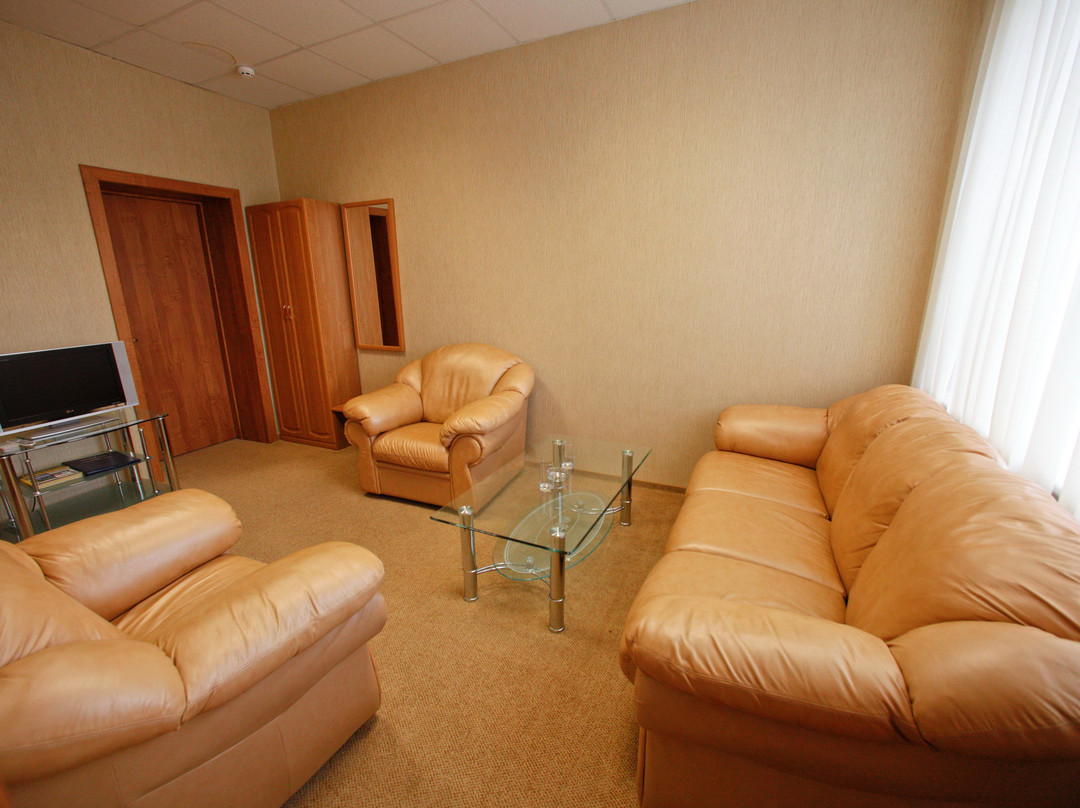 Ryan Johnson Hotel主图