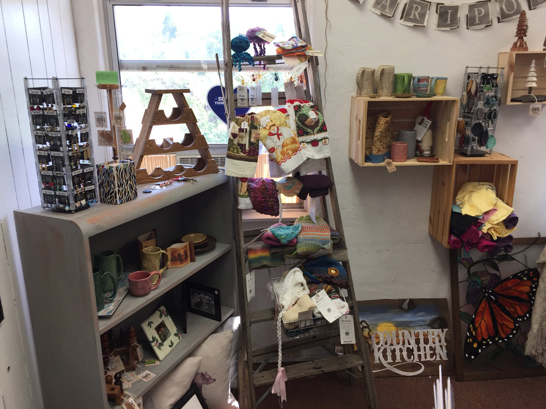 Mariposa County Visitor Center-马里波萨必去景点