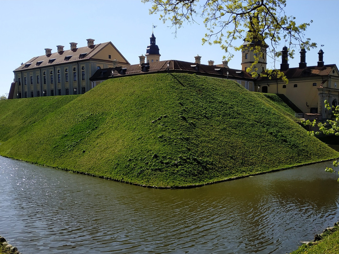 涅斯维日的拉济维乌家族城堡建筑群景点图片