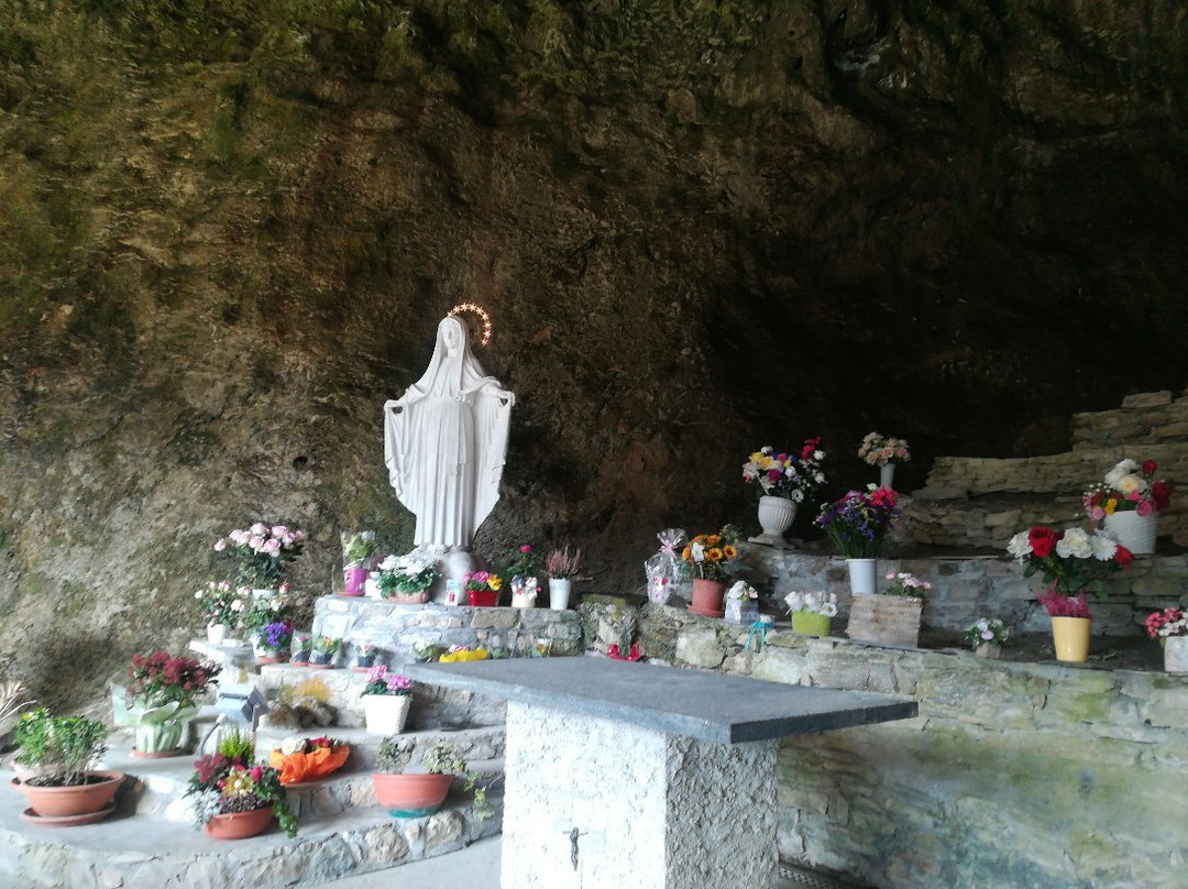 Grotta Della Beaume景点图片