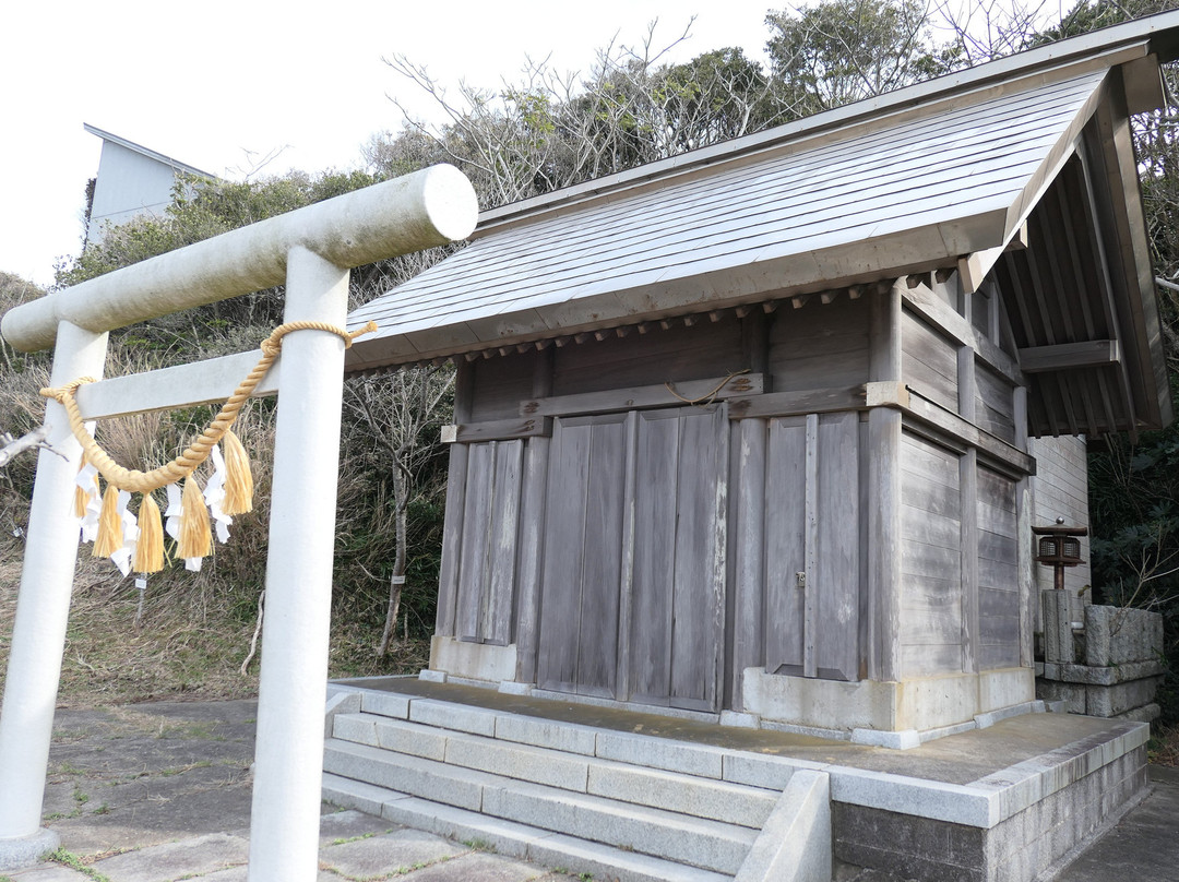 Katsuura Lighthouse景点图片