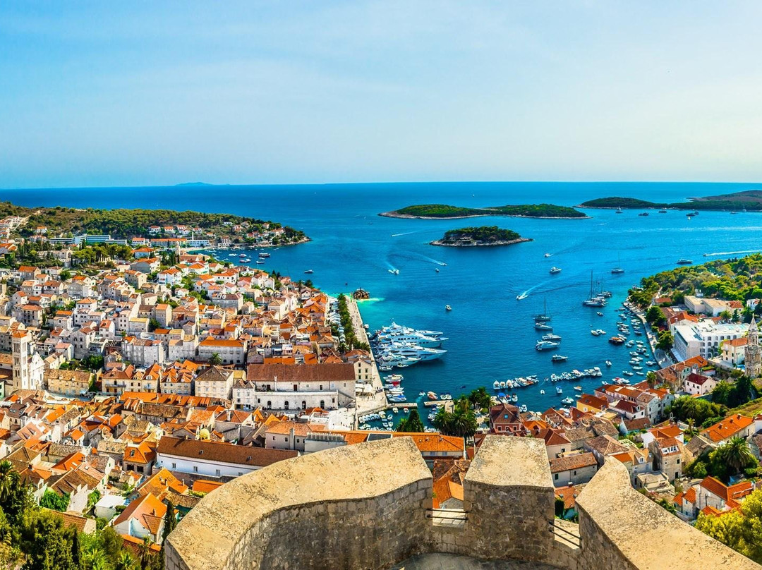 Eos Travel Agency-特罗吉尔必去景点