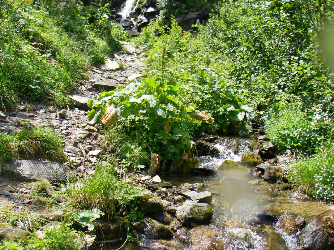 Dzembronskiye Cascades景点图片