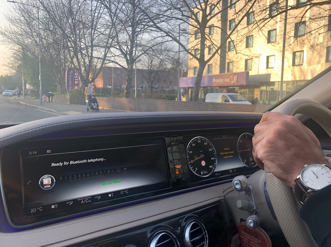Premium Airport Transfers - Mile5景点图片