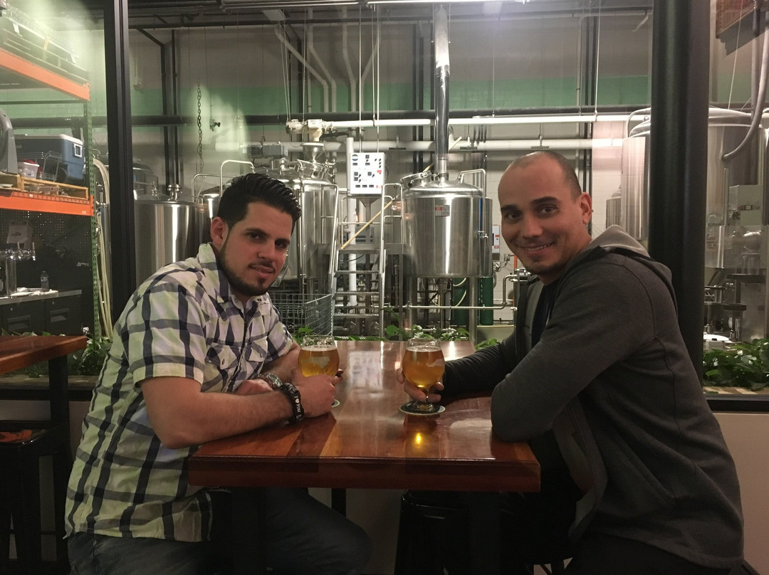 Bond Brothers Beer Company景点图片