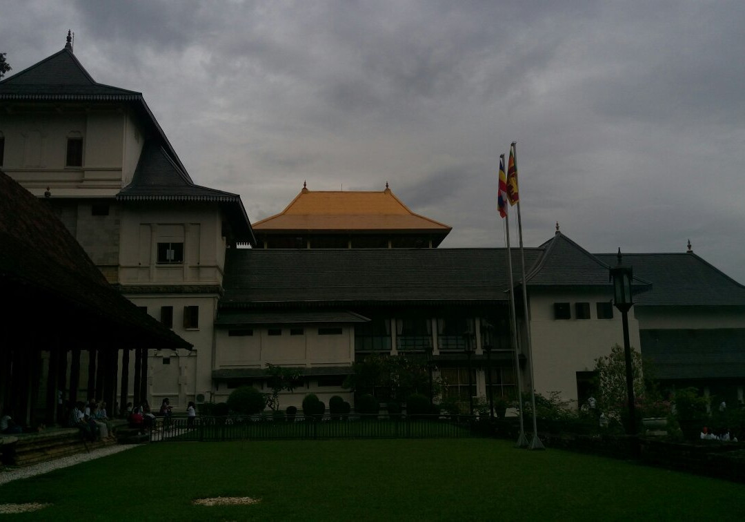 佛牙寺-康提必去景点