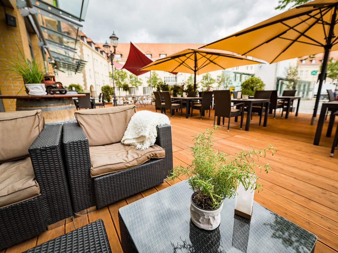Restaurant & Bar No.9