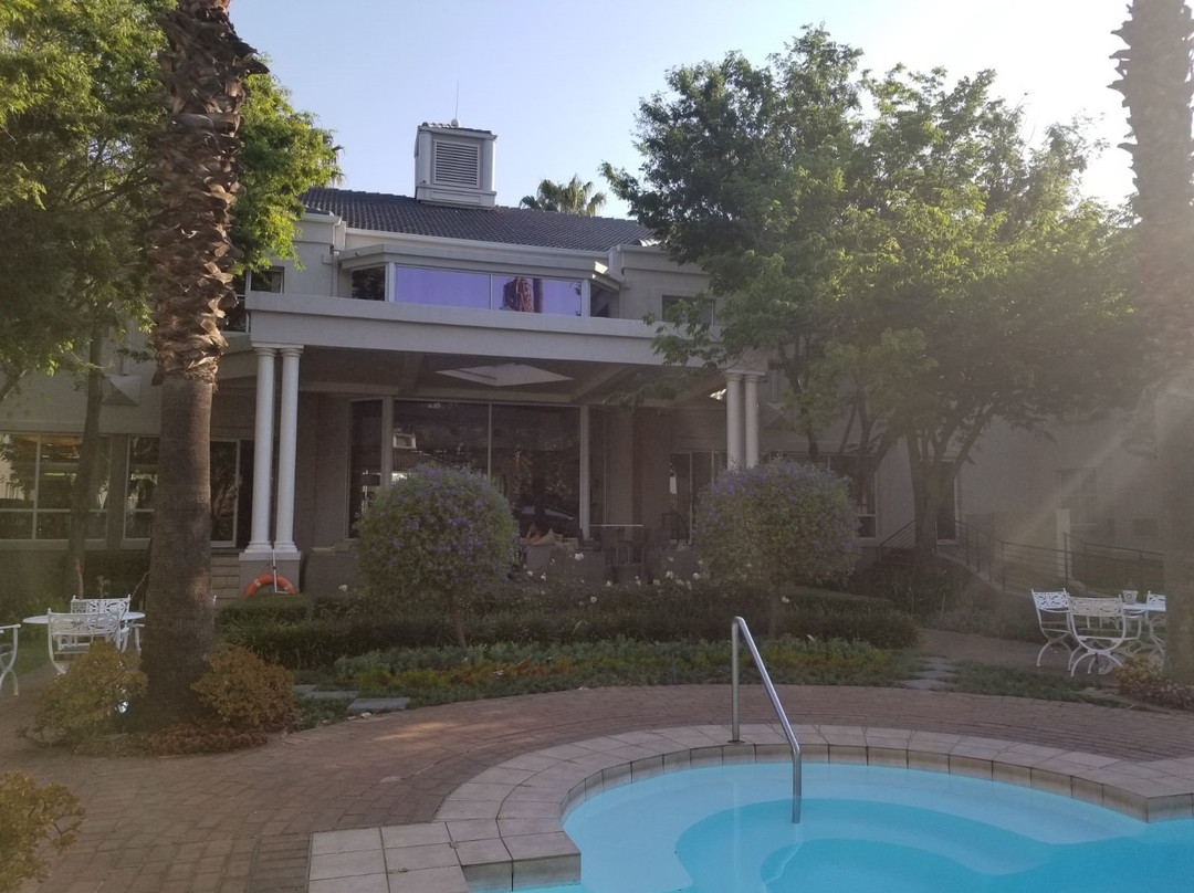 花苑晨桑顿酒店主图