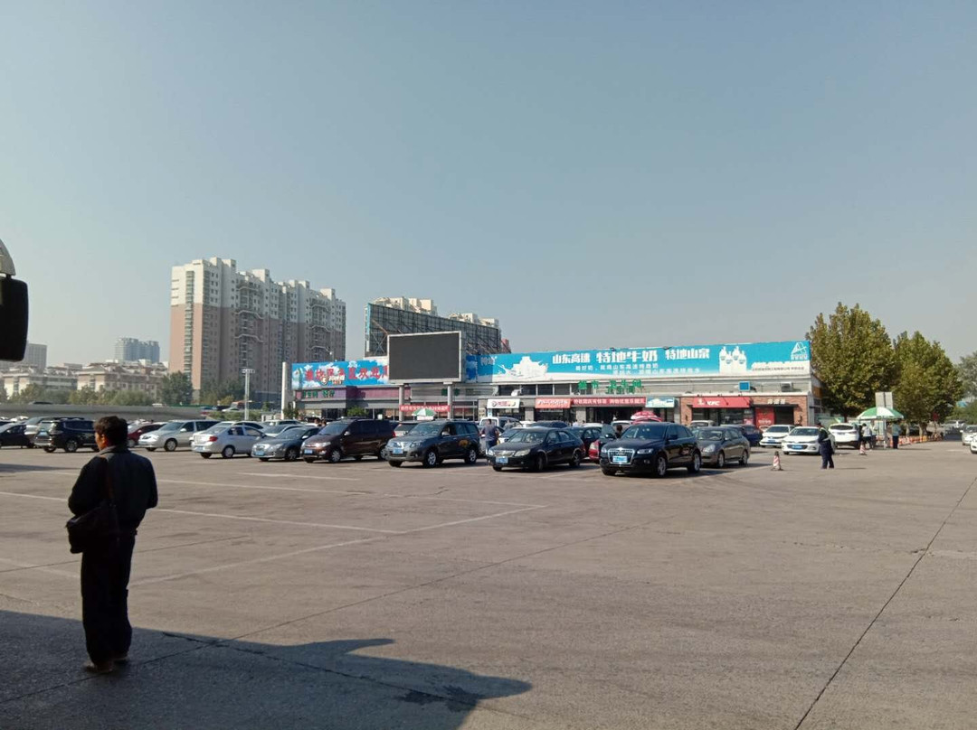 振华商厦(潍州路)-潍坊市必去景点