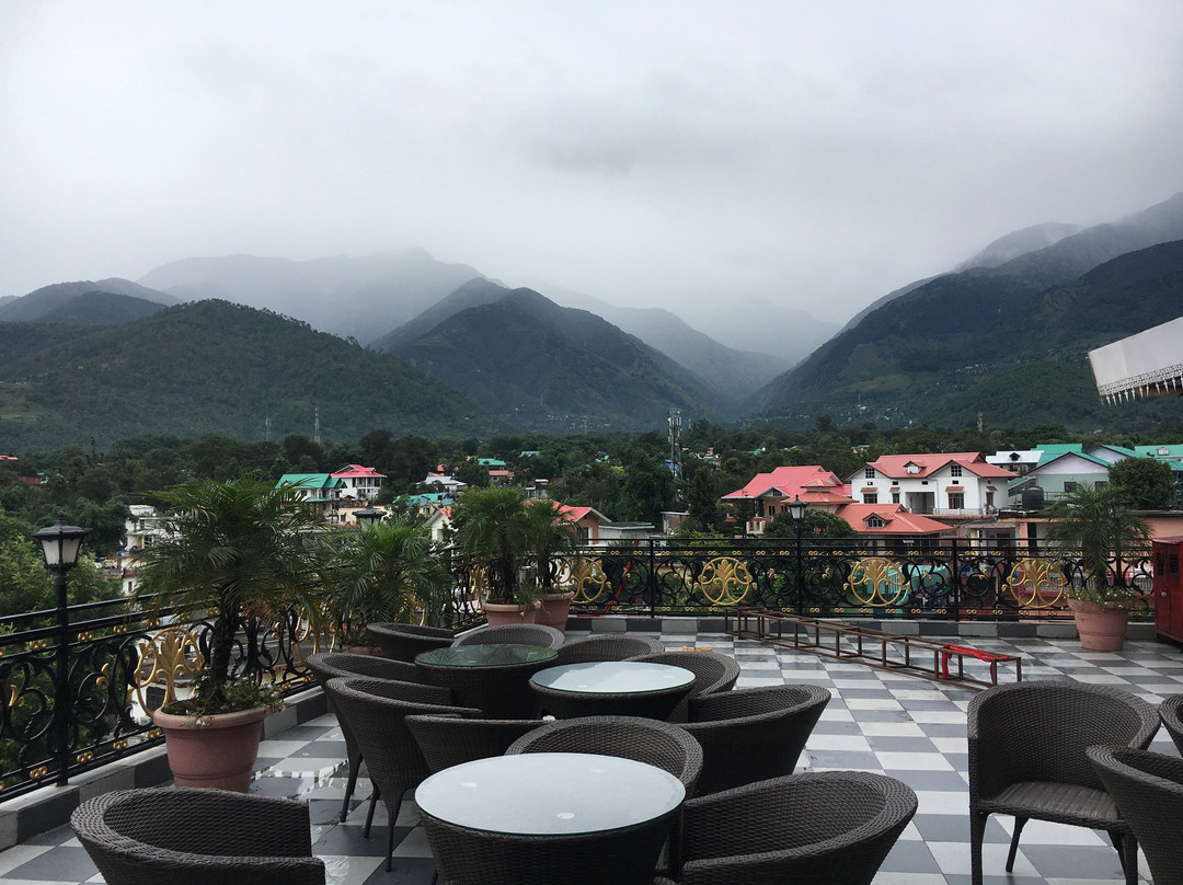 RS Sarovar Portico主图