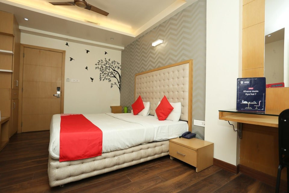 OYO 3774 Hotel Naman Palace主图