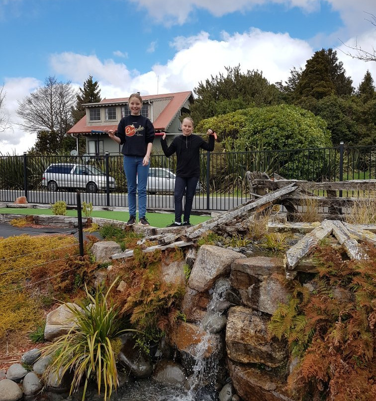 Schnapps Mini Golf-National Park Village必去景点