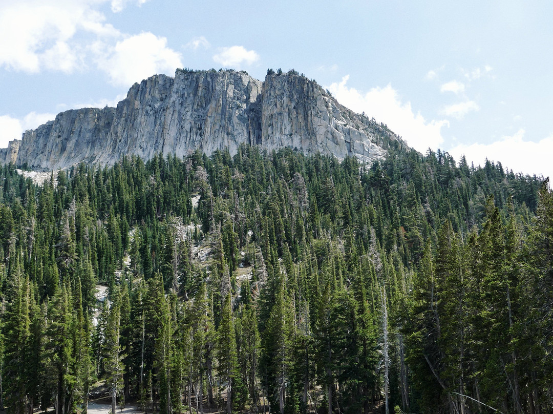 McLeod Lake景点图片
