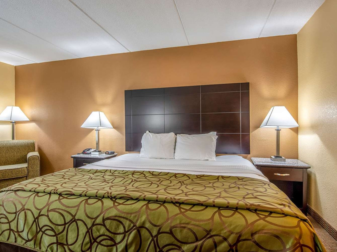 Quality Inn Tully I 81主图