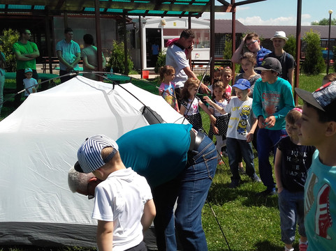 Alex & Emma's Land-Pietrosani必去景点