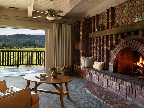 查理帕尔默哈维斯特酒店主图