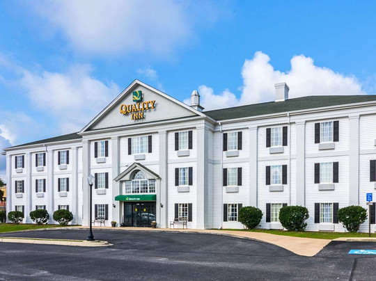 Quality Inn Crestview Near Eglin AFB主图