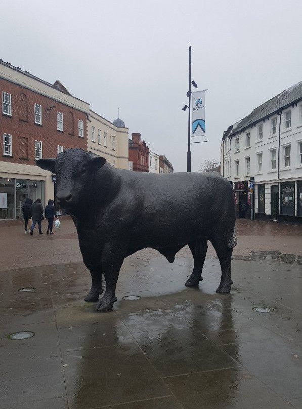 Hereford Bull Statue景点图片