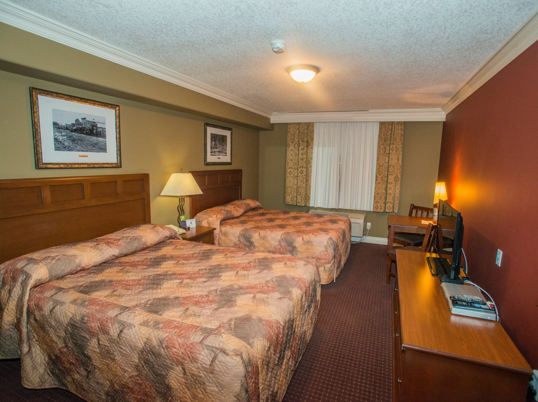 Lakeview Inns & Suites - Edson Airport West主图