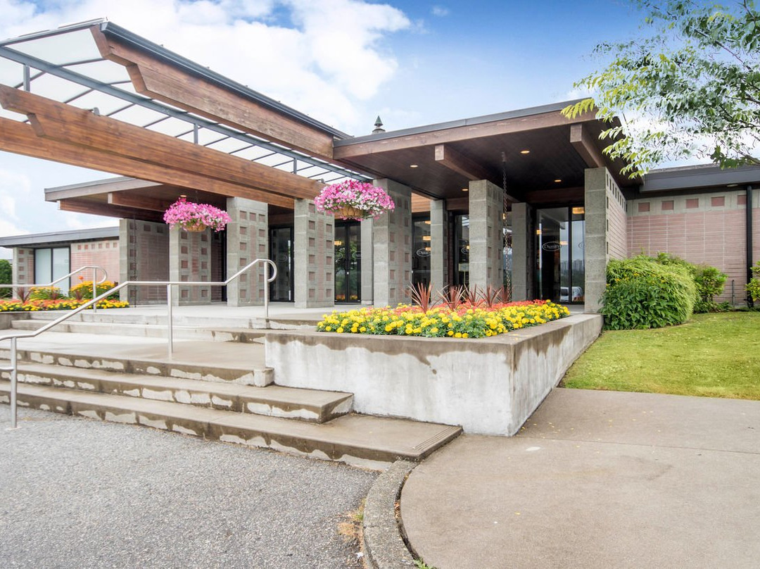 Forest Lawn Memorial Park-本那比必去景点