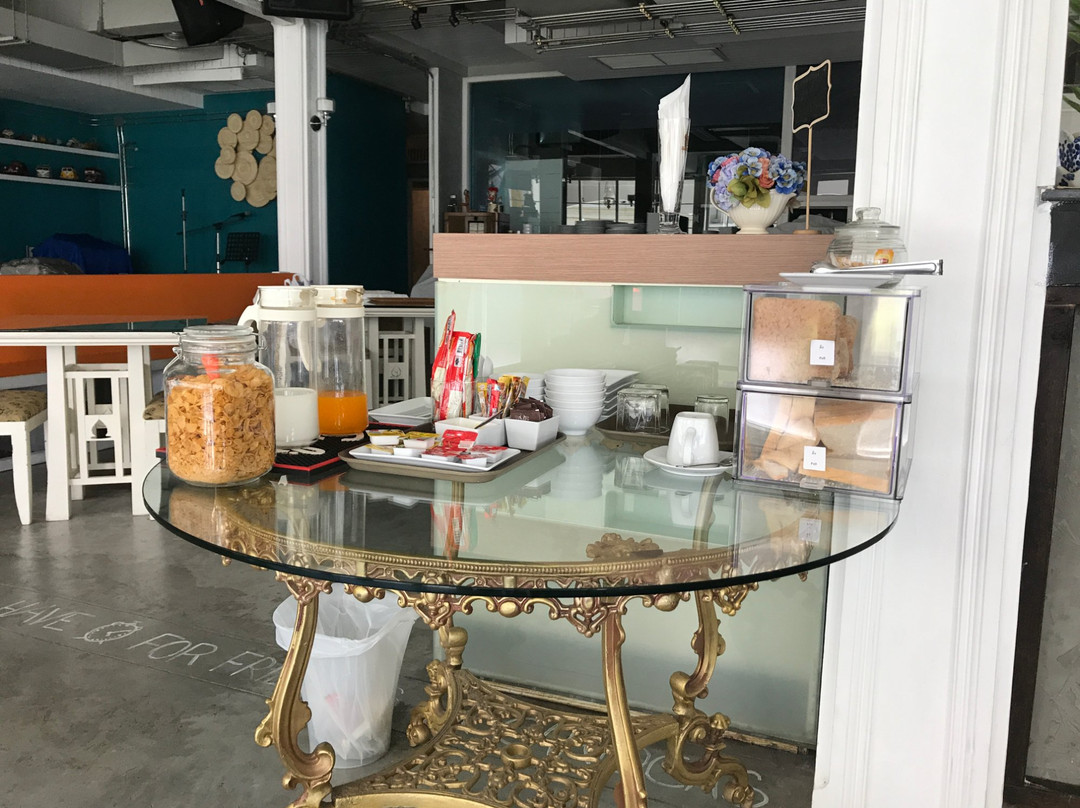 普吉岛班甫安达酒店主图