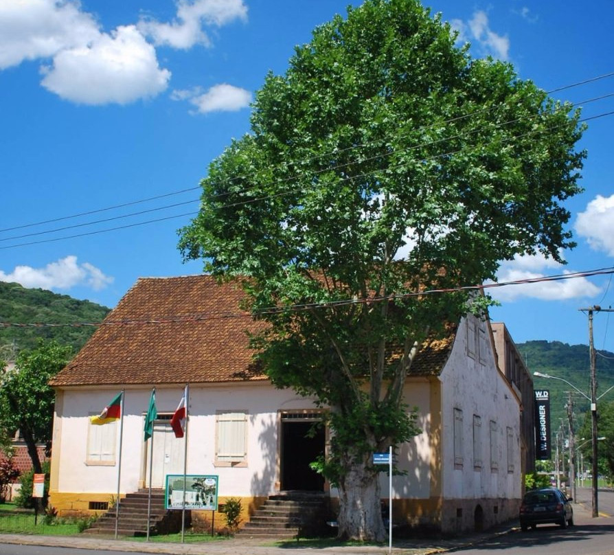 Museu Armindo Lauffer-Tres Coroas必去景点