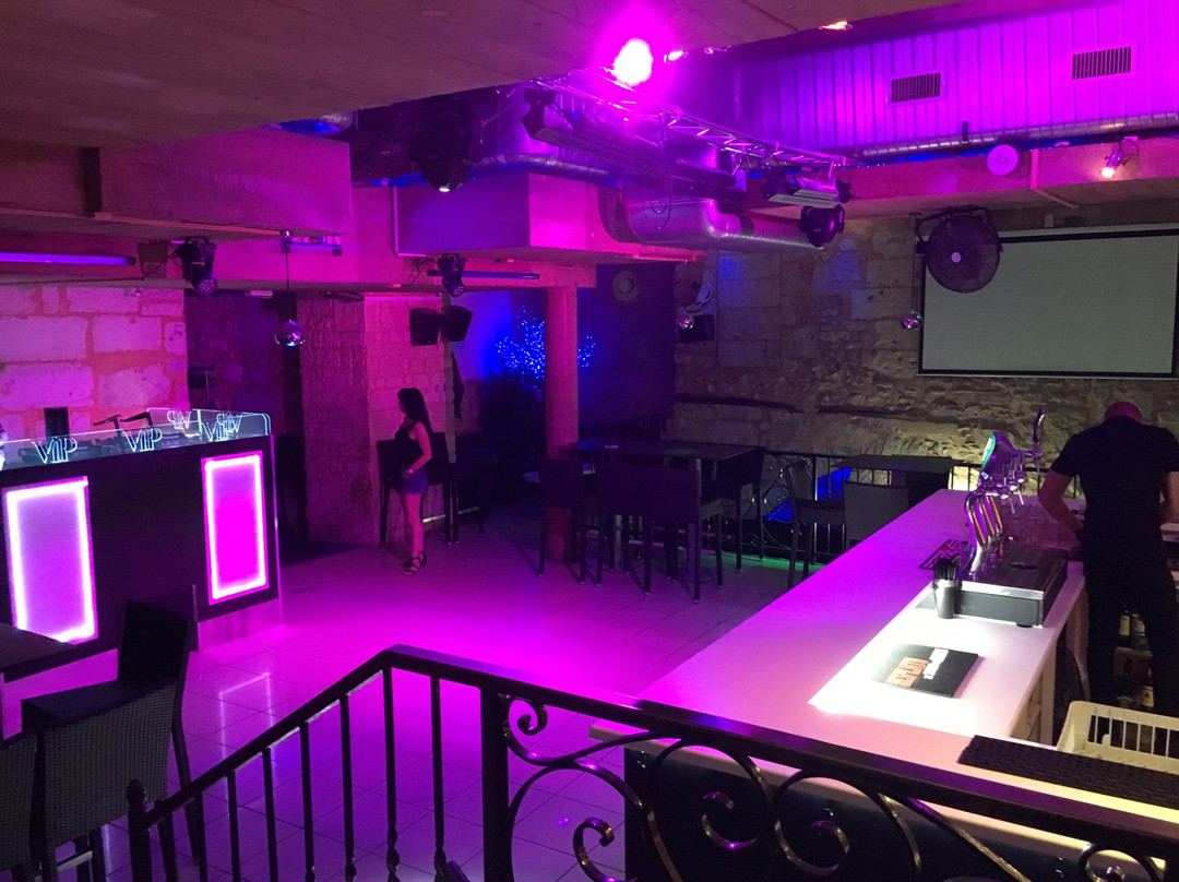 Champcevinel旅游景点-VIP Club