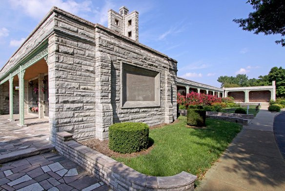 Lake View Funeral Home and Memorial Gardens-Fairview Heights必去景点