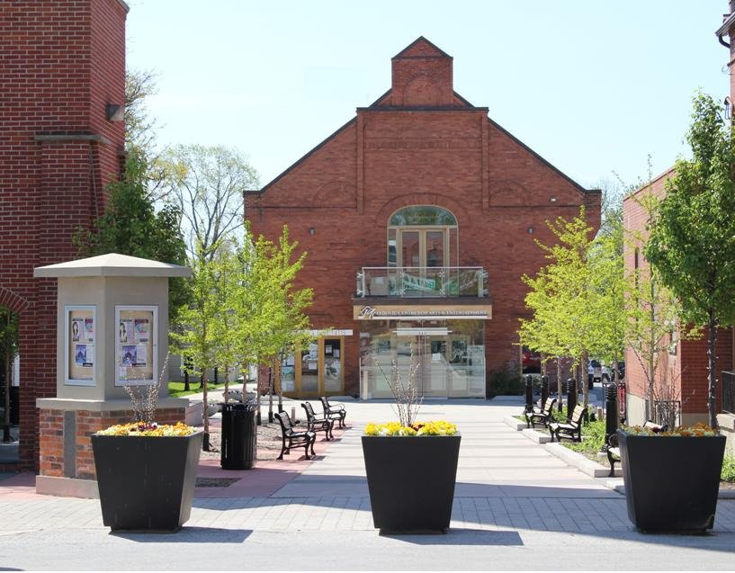 19 on the Park - Lebovic Centre For Arts & Entertainment景点图片