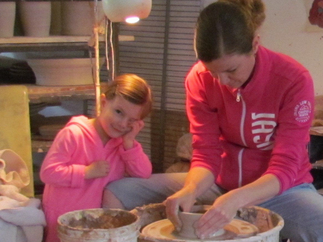 Daniels Family Pottery and Bnb-尤金必去景点