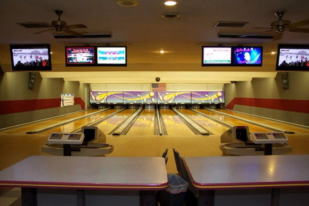Maple Lake Bowl景点图片