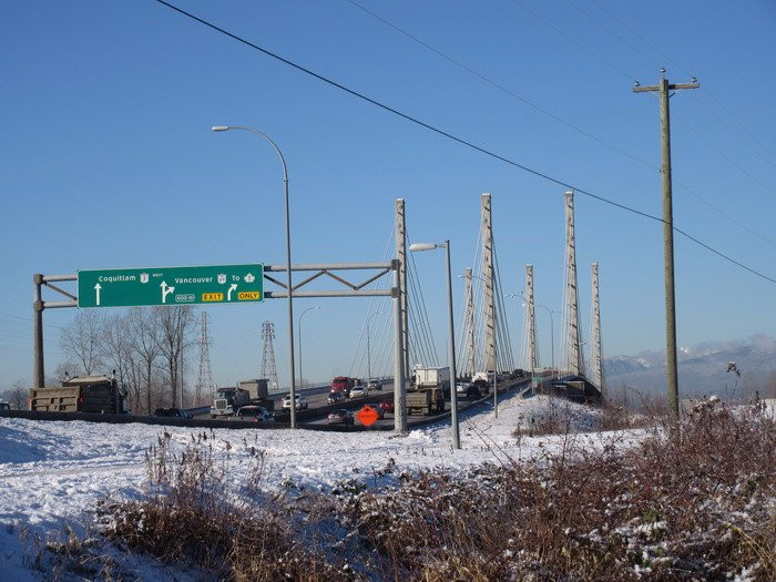 Pitt River Bridge-高贵林港必去景点