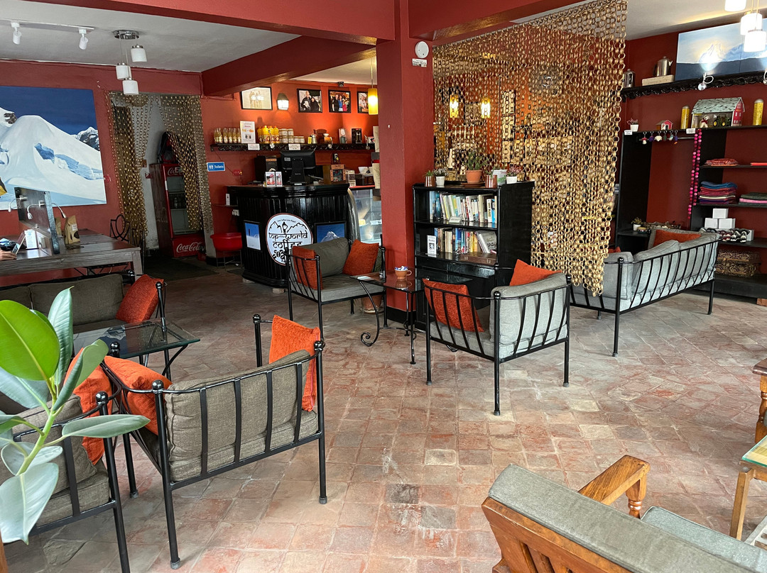 帕坦(拉利特浦)餐馆和美食-Top of the World Coffee