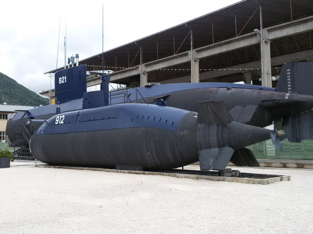 Podmornica P-821 Heroj景点图片