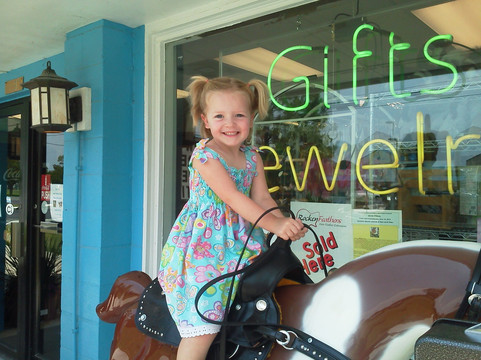 Pony Tails Candy-钦科蒂格岛必去景点