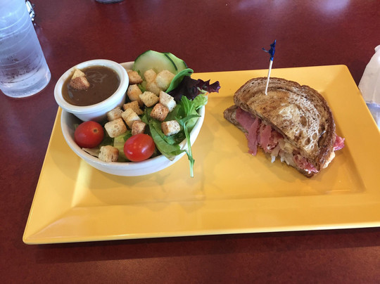 Bakers Square Restaurant & Bakery