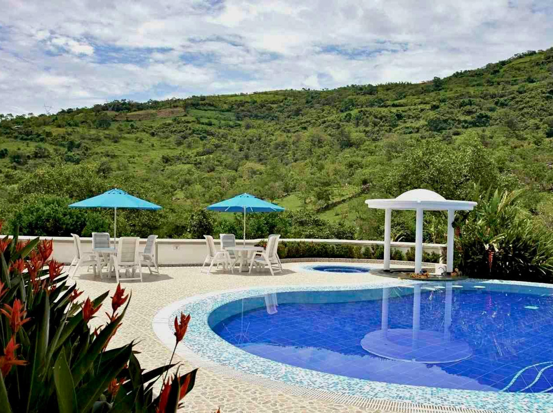 Hotel Sierra De La Cruz主图