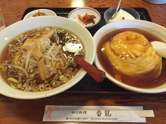 本場四川厨房 香龍