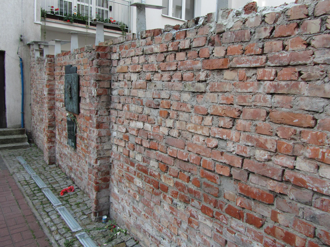Fragment Of Ghetto Wall景点图片