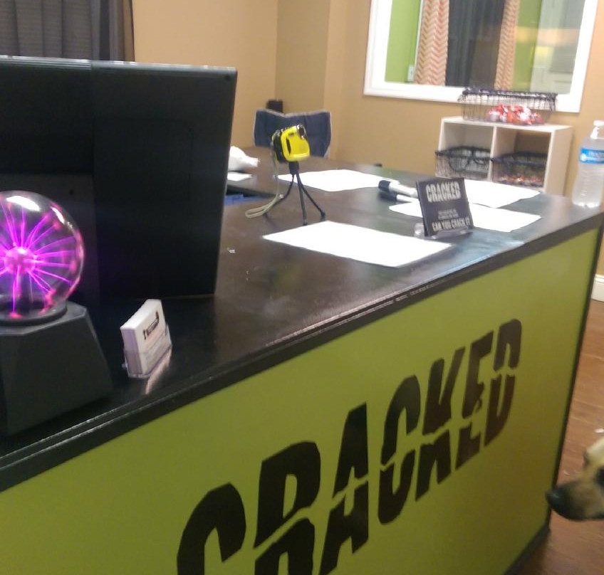 Cracked Escape Room-圣查尔斯必去景点