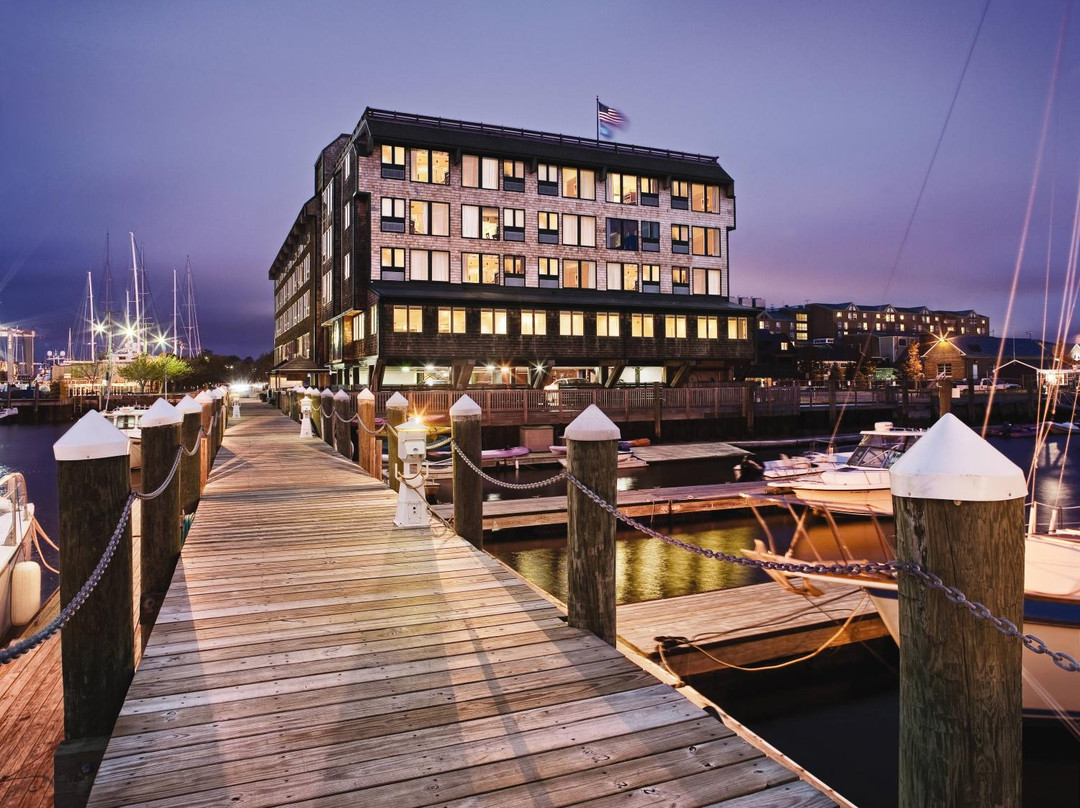 Club Wyndham Inn on Long Wharf